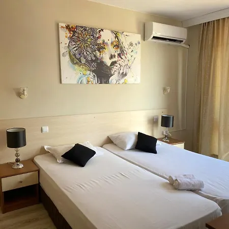 Primavera 2 Hotel apartamentowy 2*