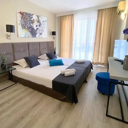 Primavera 2 Aparthotel