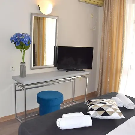 Primavera 2 Aparthotel